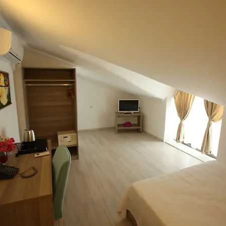 Aria Doria 2* 닷차