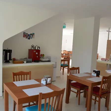 호텔 Aria Doria 2*