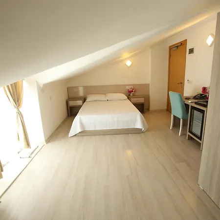 Aria Doria Hotel